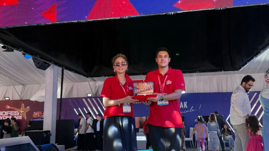 BEFO Yazılım Takımı, TEKNOFEST Türkiye Finallerinde 2 Kategoride Şampiyon Oldu